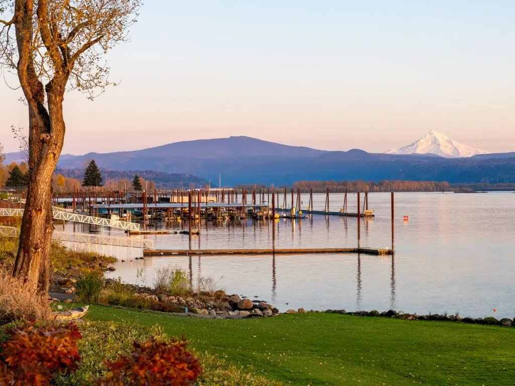 Columbia River Gorge Near North Bonneville, Washington
